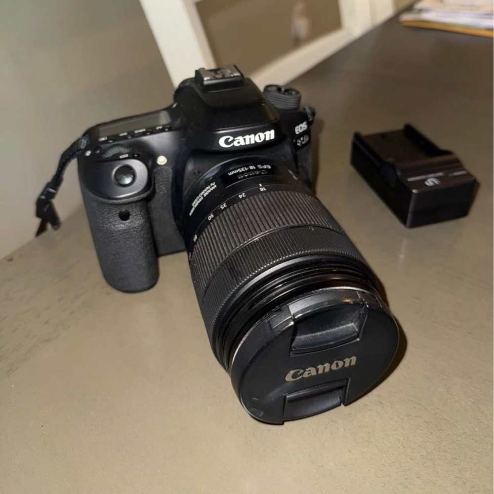 Canon EOS 80D DSLR Camera with 18-135mm Lens